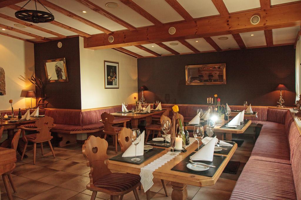 Hotel Restaurant Lindenhof Бад-Ласфе Экстерьер фото