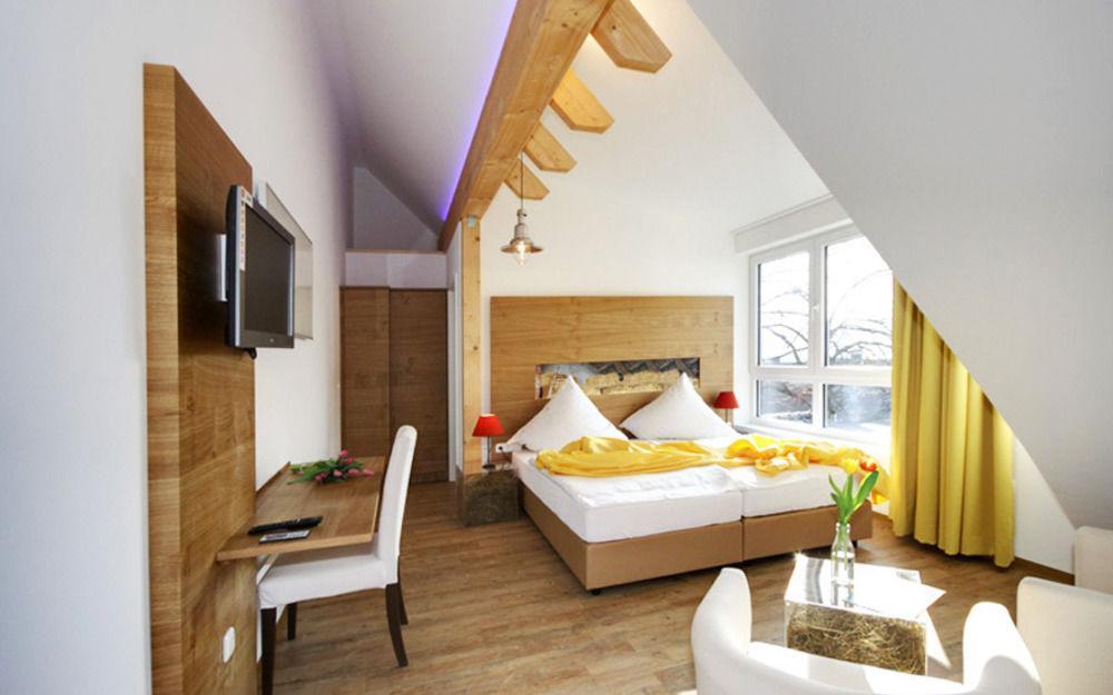 Hotel Restaurant Lindenhof Бад-Ласфе Экстерьер фото