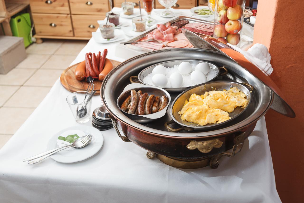 Hotel Restaurant Lindenhof Бад-Ласфе Экстерьер фото